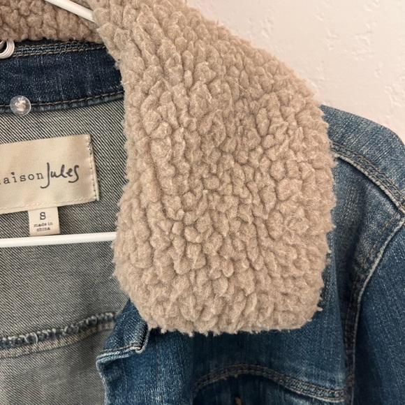 Maison Jules Blue Denim Jacket with Removable Cream Sherpa Collar Size Small - Picture 4 of 11